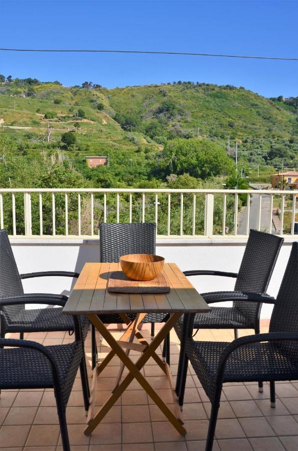 Penthouse Mare E Monti Lägenhet Tropea Exteriör bild