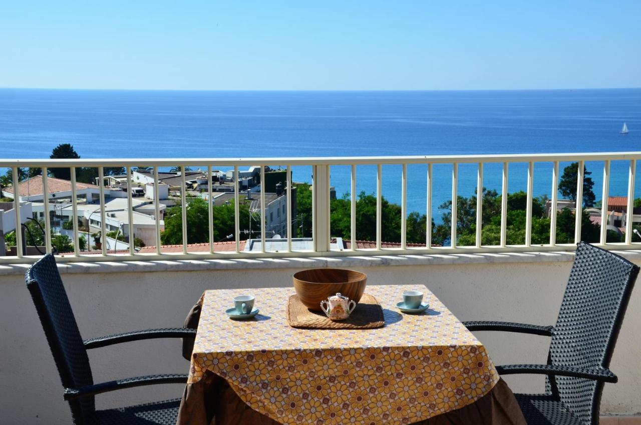 Penthouse Mare E Monti Lägenhet Tropea Exteriör bild